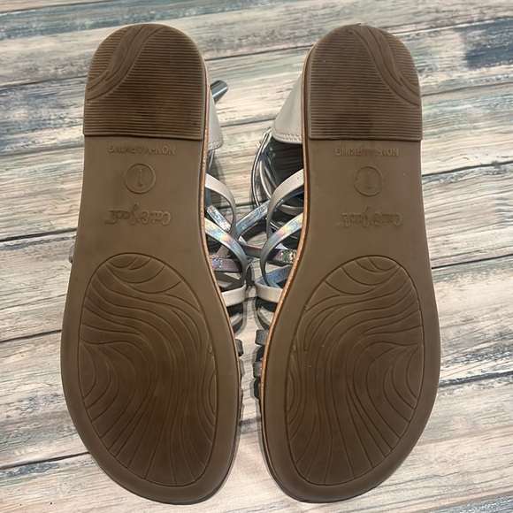 Cat & Jack Shoes - 2 pairs - Picture 12 of 14